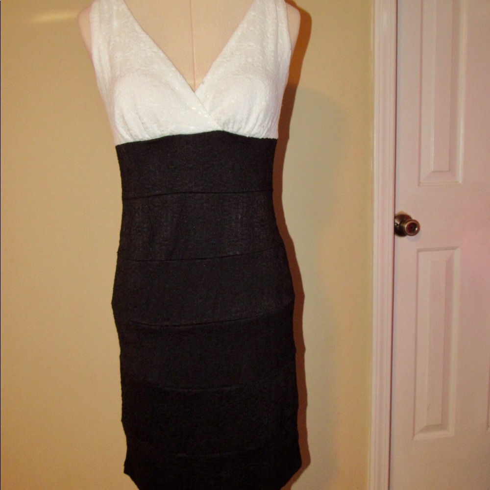 Black and whit color block dress